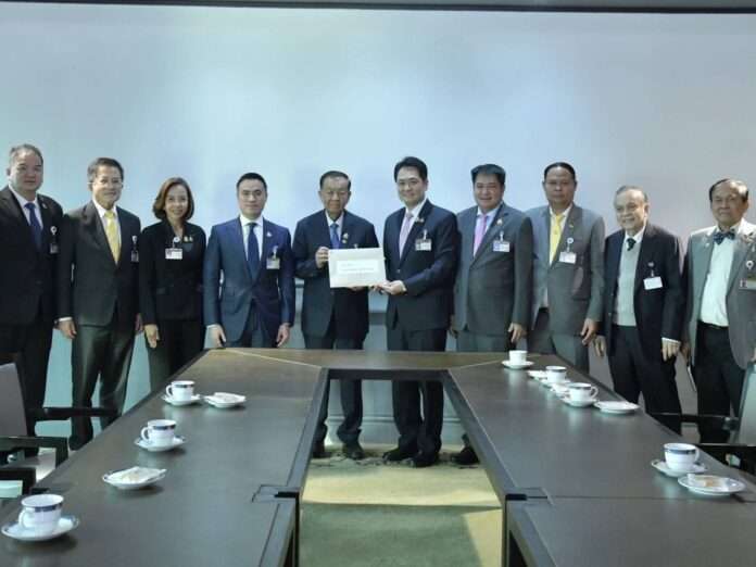 อนุชา เอกนัฎ เสนอร่าง พรบ. วันนอร์