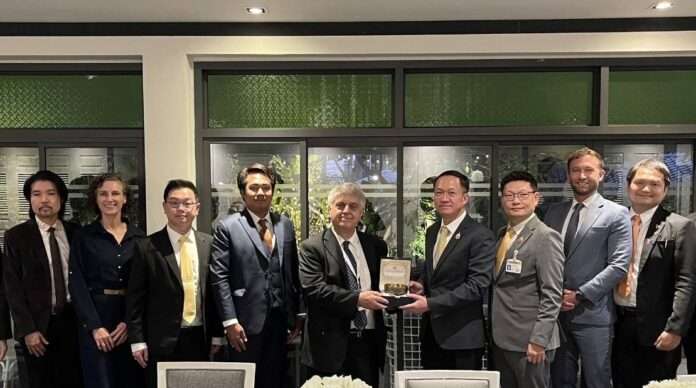 อัครเดช ทูตอสสเตรีย ปก