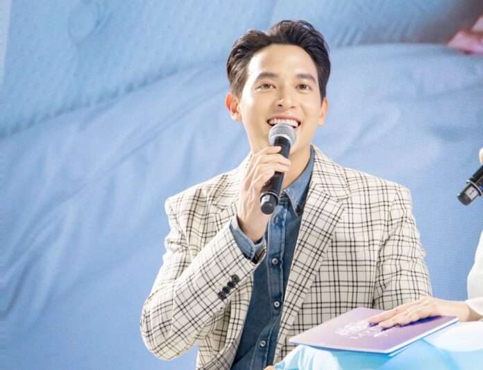 เจมส์จิ