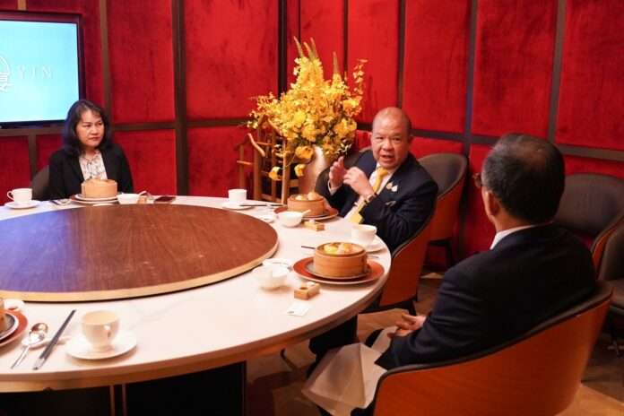 พิชัย ธนาคารอเมริกา ปก