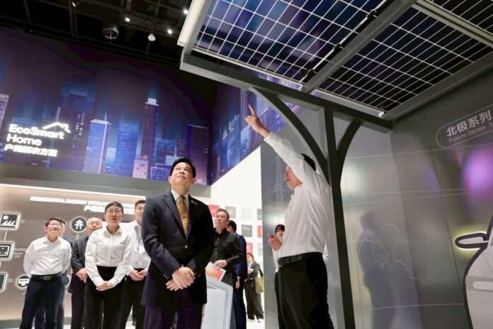 พีระพันธ์ เยือนจีน