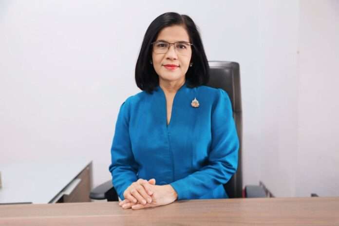 เกษร กำเนิดเพ็ชร