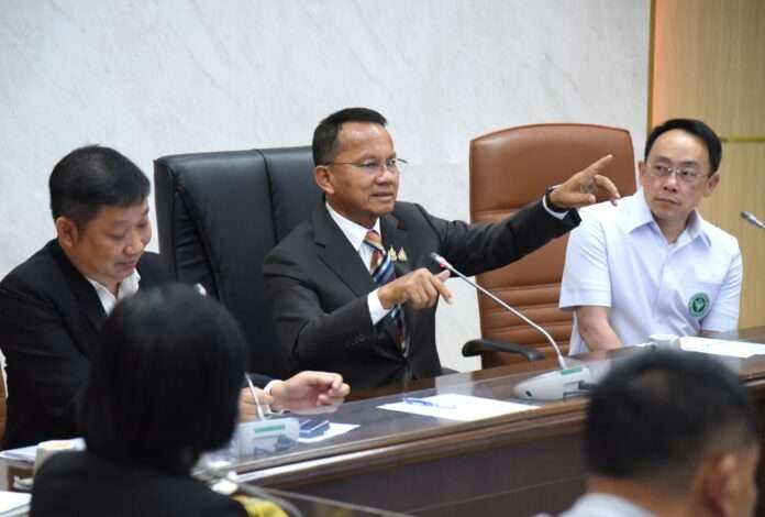 สมศักดิ์