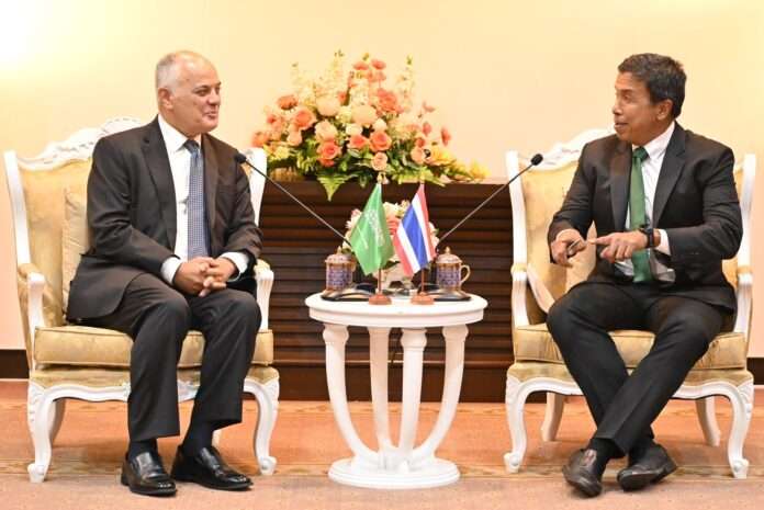 ชัชชาติ