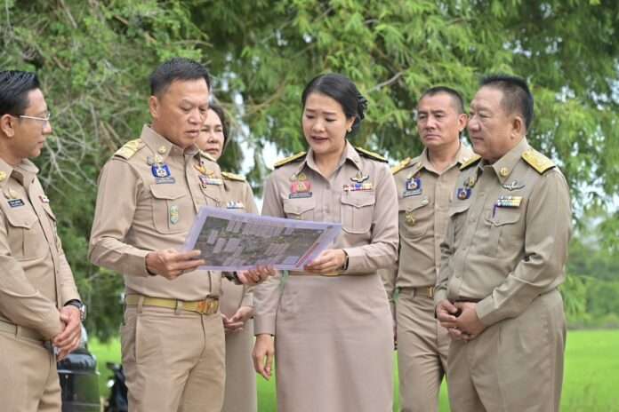 ธีรรัตน์ นครสวรรค์ ปก