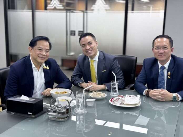 พีระพันธ์ เอกนัฎ อัครเดช