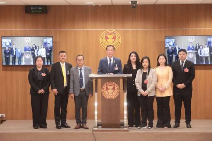 อัครเดช กมธ.อุต