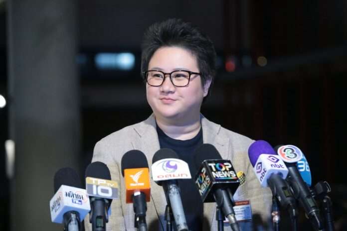 แนน สมชัย ปก