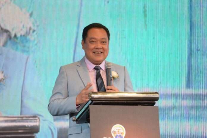 ทวี สอดส่อง