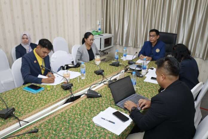 นิพนธ์ ชายใหญ่ ยูเอ็น