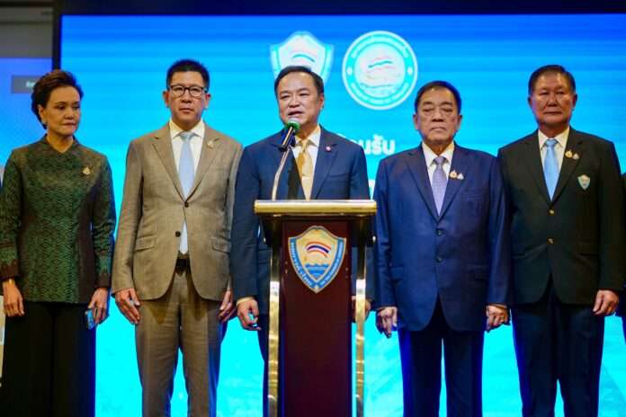 อนุทิน 4 รมต.เศรษฐกิจ