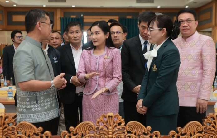 1759834042972_edit_42696264783066