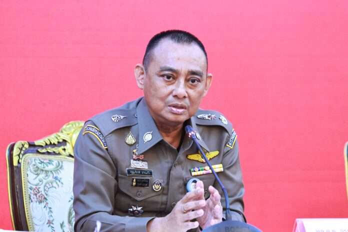 เต่า จรูญเกียรติ