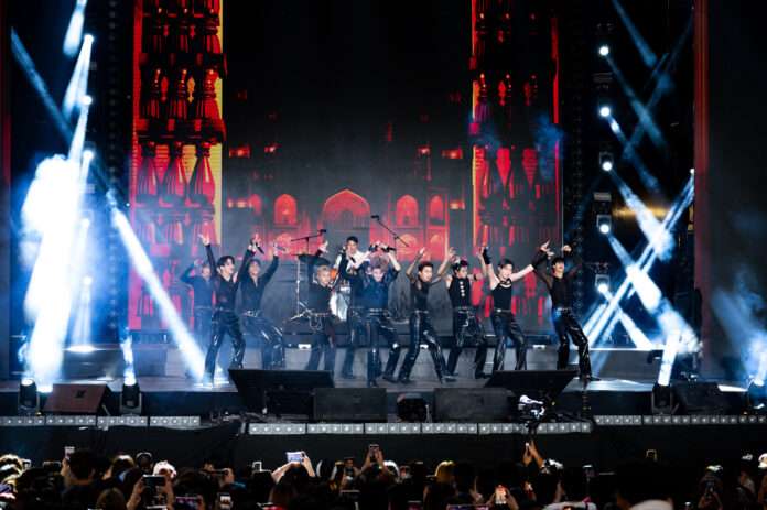 FACEBOOK.COM/MOSHIFOTO