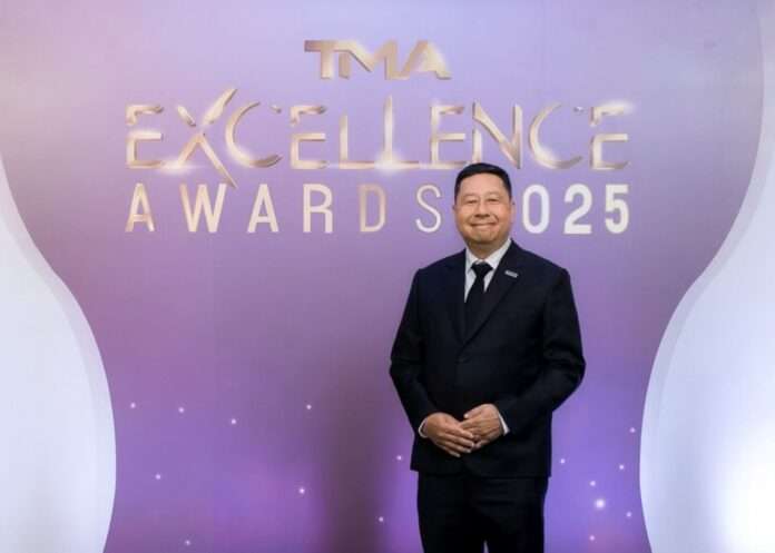 นิธิ ภัทรโชค