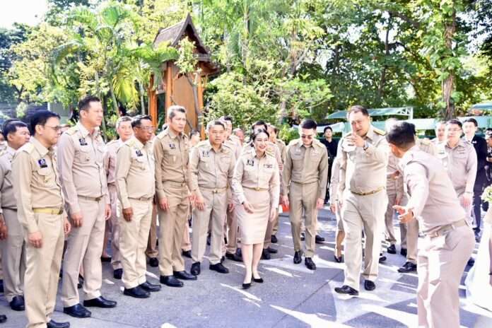 สุชาติ รับ รวีวรรณ ภูริเดช ปก