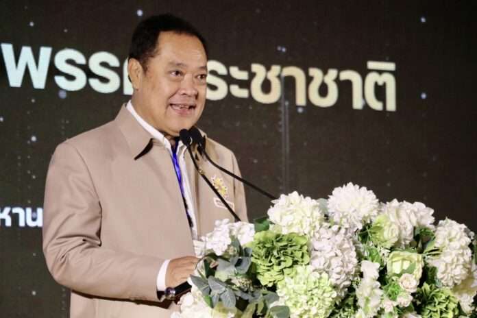 ทวี สอดส่อง