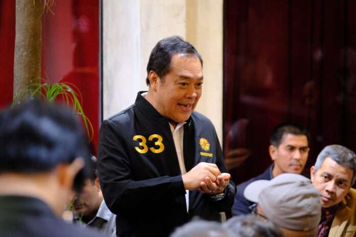 ทวี สอดส่อง ปก