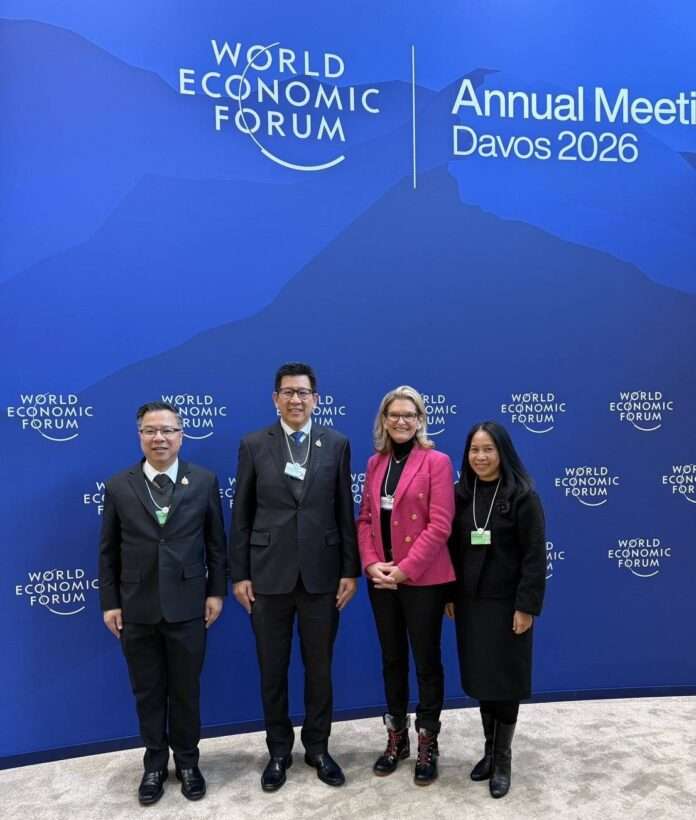 เอกนิติ นฤตม์ WEF