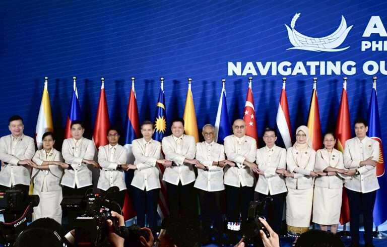 พม. ร่วมเวทีอาเซียน ชู “พม.ใกล้คุณ” หนุนบทบาทไทย ส่งเสริมการคุ้มครองทางสังคม-ความมั่นคงของมนุษย์
