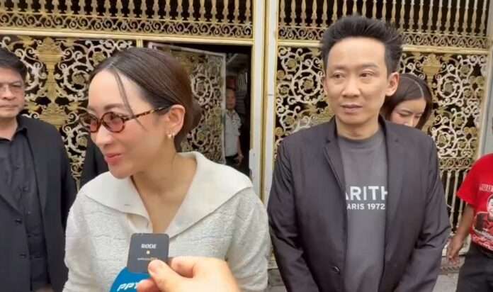 เอม พินทองธา