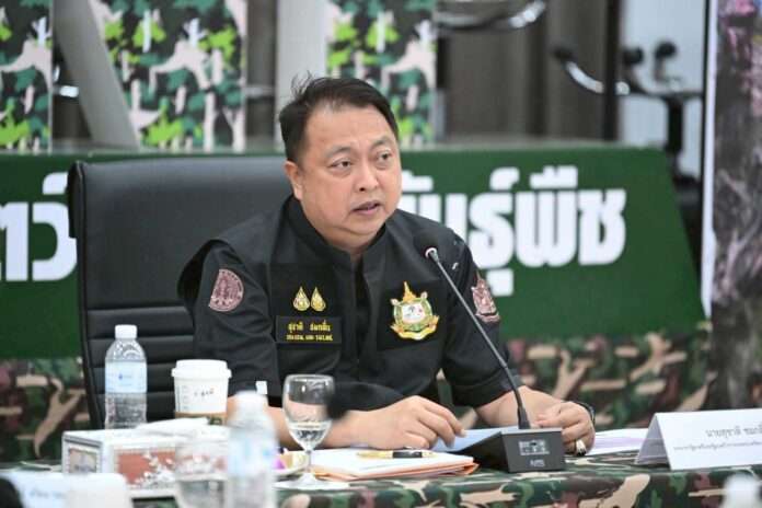 สุชาติ ชมกลิ่น 1