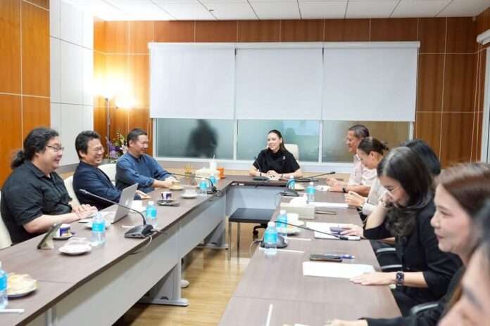 ซาบีดา ประชุม คนภาพยนต์