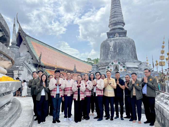 ธิวัลย์รัตน์ วัดพระศรี