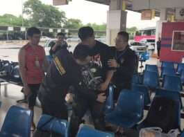 รวบคาสายใต้ใหม่ หนุ่มหนีหมายจับคดี หลังเปิดศึกหน้าเวทีหมอลำ รุมทำร้ายคู่อริเจ็บหนัก