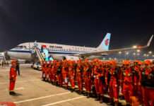 จีนเร่งจ่ายไฟฟ้า-ส่งกู้ภัยลงพื้นที่ ‘ด่านจี๋หลง’ หลังโคลนถล่มรุนแรงในซีจ้าง