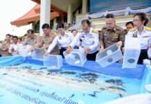 กรมประมงน้อมสำนึกในพระมหากรุณาธิคุณ พระบรมราชชนนีพันปีหลวง จัดพิธีปล่อยพันธุ์สัตว์น้ำเฉลิมพระเกียรติ 2,330,000 ตัว