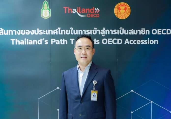 ประเสริฐ พัฒนผลไพบูลย์ ประเสริฐ พัฒนผลไพบูลย์