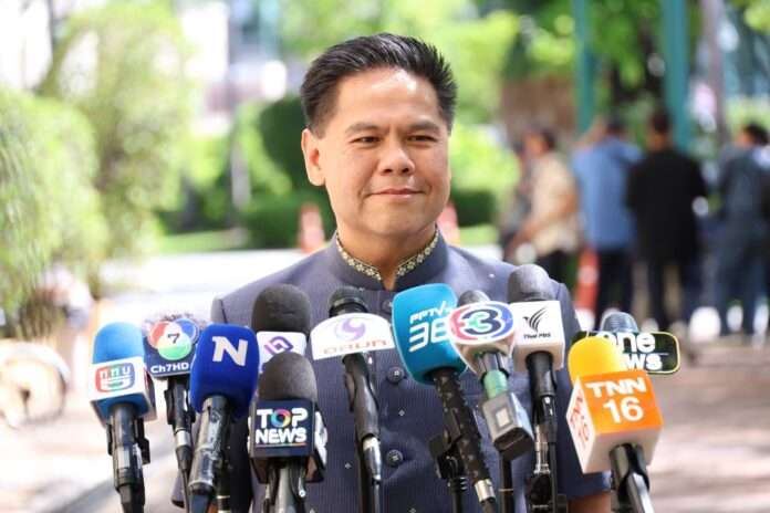 วราวุธ ศิลปอาชา วราวุธ ศิลปอาชา