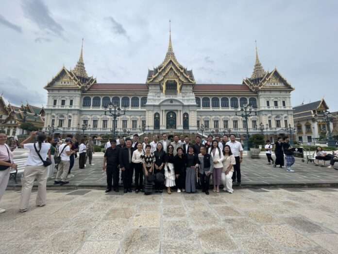 สว.สำรอง วัดพระแก้ว