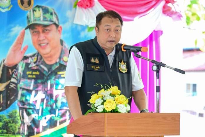 สุชาติ ชมกลิ่น 1 สุชาติ ชมกลิ่น