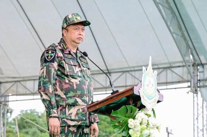 สุชาติ ชมกลิ่น