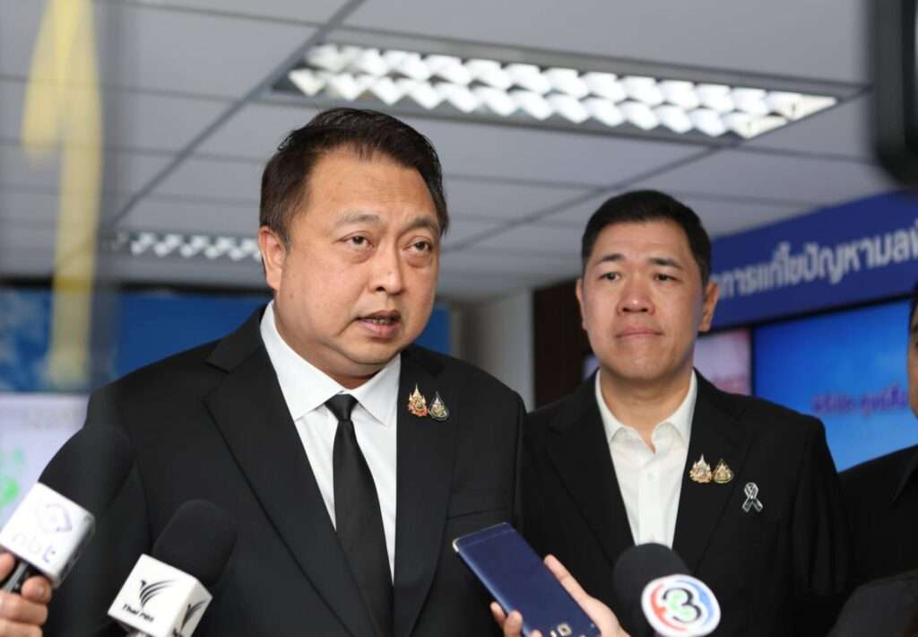 สุชาติ ชมกลิ่น สุรินทร์ วรกิจธำรง