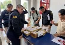 ตม.หนองคาย ขยายผลยึดพัสดุ 13 กล่อง ซุกบัญชีม้า-ATM-ซิมผี พร้อมมือถือ 24 เครื่อง คาดส่งเครือข่ายสแกมเมอร์ลาว !!!