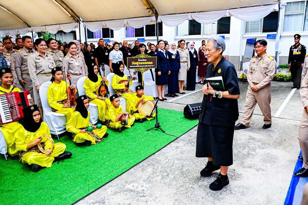 พระเพท นักเรียน