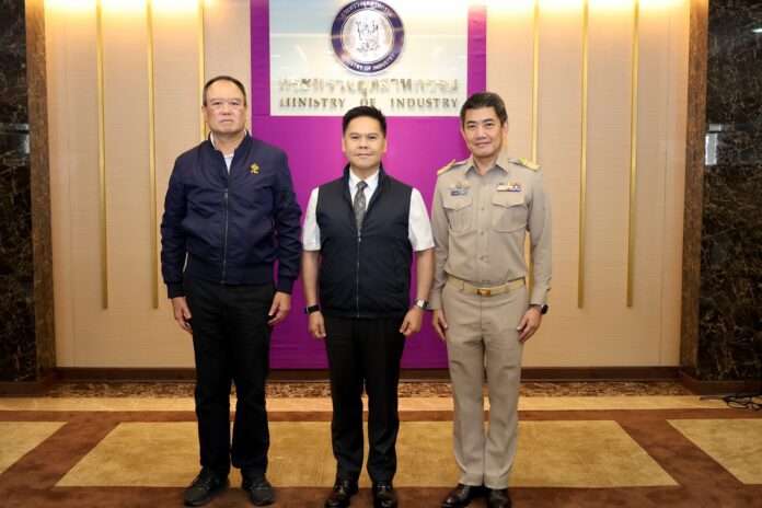 วราวุธ ภาสกร ชัยรัตน์ วราวุธ ศิลปอาชา ภาสกร ชัยรัตน์
