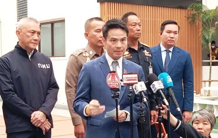 ภราดร