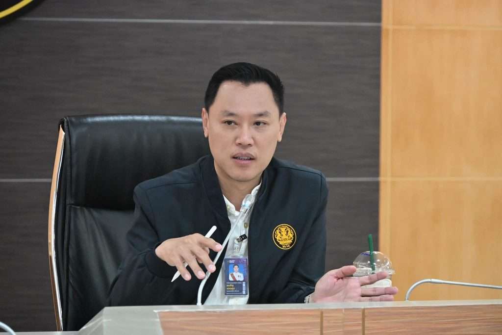 ชนธัญ แสงพุ่ม