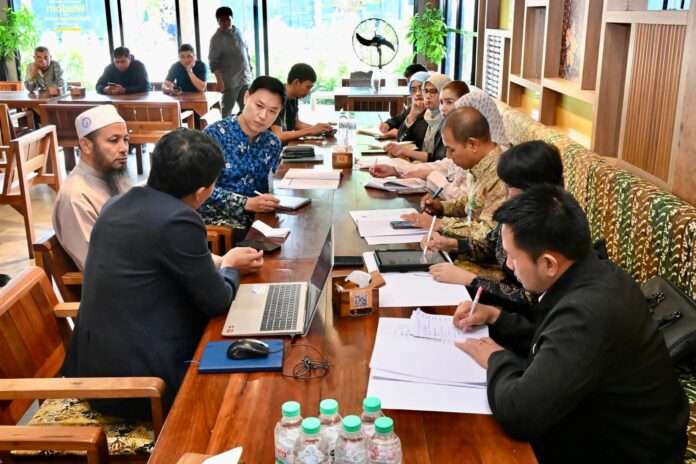 ชนธัญ แสงพุ่ม นักธุรกิจซาอุ ปก ชนธัญ แสงพุ่ม นักธุรกิจซาอุ