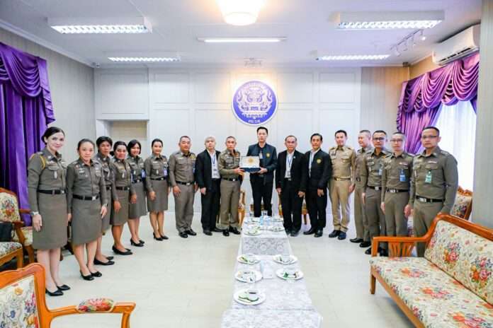 ชนธัญ แสงพุ่ม สราวุธ จงจิต ชนธัญ แสงพุ่ม สราวุธ จงจิต