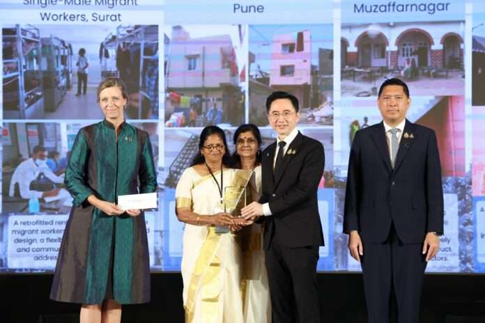 นิกร โสมกลาง ยศชนัน มอบรางวัล นิกร โสมกลาง ยศชนัน มอบรางวัล