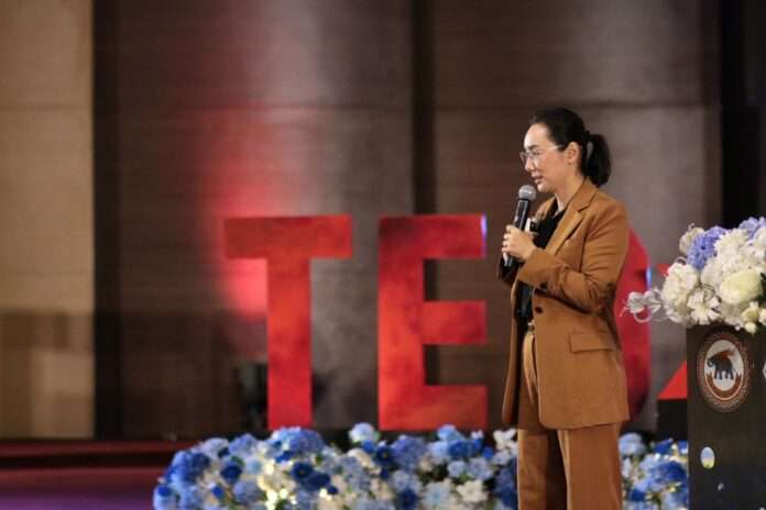 ลิณธิภรณ์ ลิณธิภรณ์