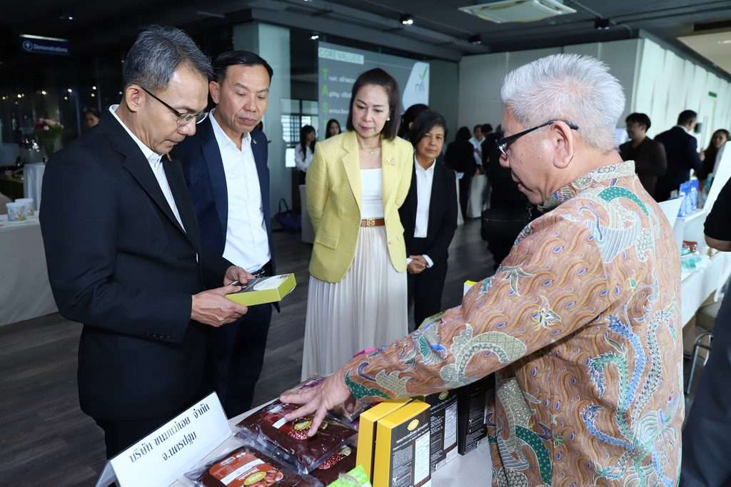 ศุภกิจ บุญศิริ ไปยดา หาญชัยสุขสกุล