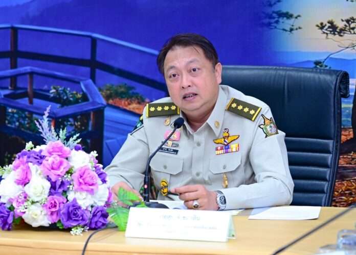 สุชาติ ชมกลิ่น