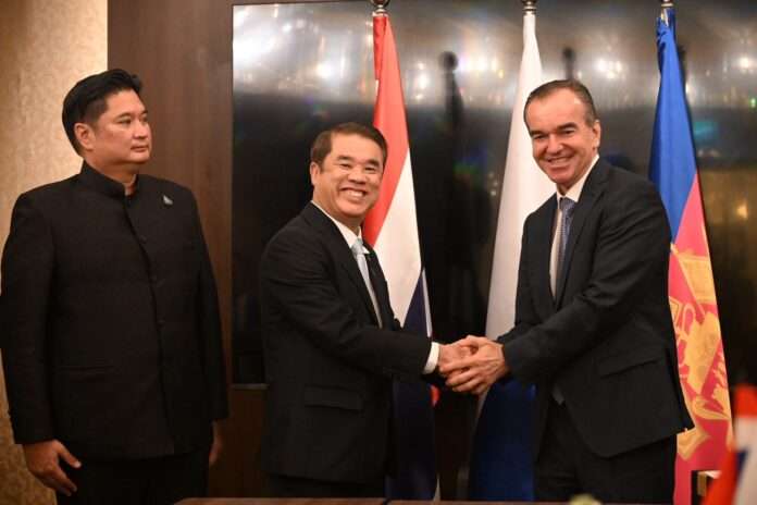 สุริยะ จึงรุ่งเรืองกิจ รัสเซีย