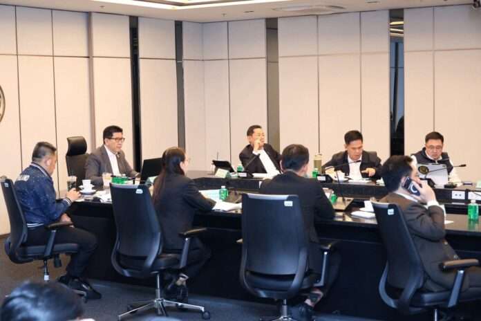 เอกนิติ วราวุธ